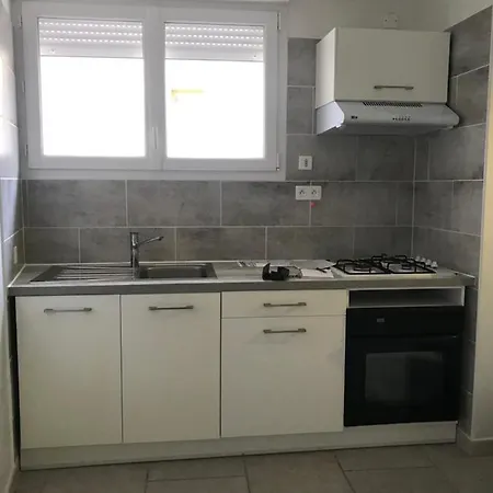 Apartment Agreable Maison De Village Provencal Volx