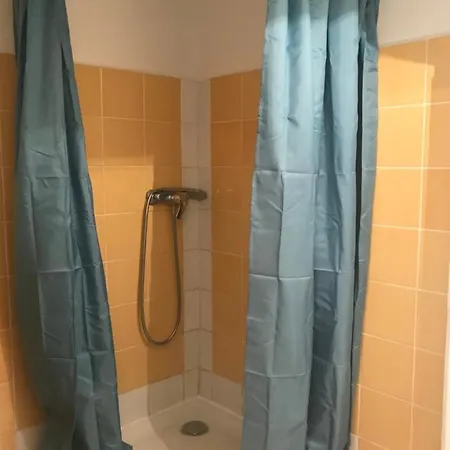 Apartment Agreable Maison De Village Provencal Volx