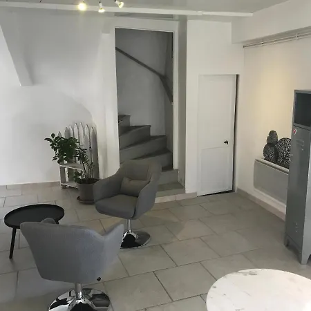 Daire Agreable Maison De Village Provencal *